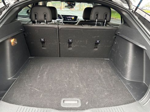 Used 2025 Buick Envista Sport Touring image 25