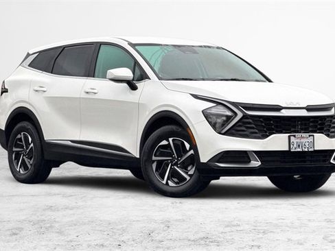 Certified 2023 Kia Sportage LX image 2