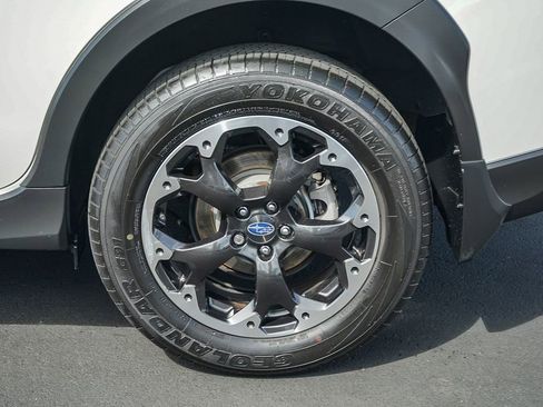 Used 2021 Subaru Crosstrek 2.5i Limited w/ Moonroof Package 2 AWD/4WD image 12