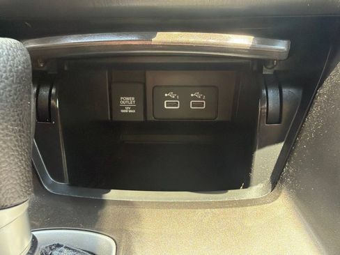 Certified 2022 Honda Accord LX image 32