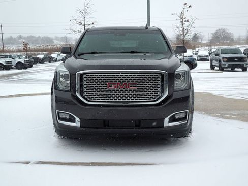 Used 2017 GMC Yukon XL Denali w/ Open Road Package image 12