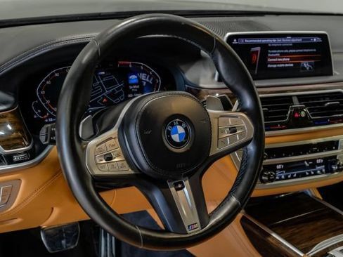 Used 2022 BMW 750i xDrive w/ Luxury Rear Seating Package AWD/4WD image 23