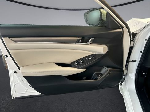 Used 2021 Honda Accord Hybrid image 35