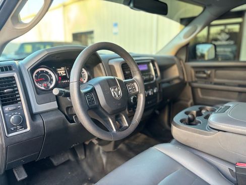 Used 2019 RAM 1500 Tradesman image 10