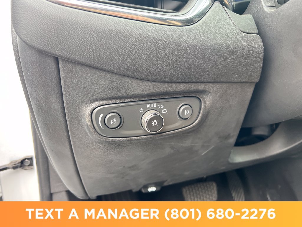 Used 2023 Chevrolet Equinox Premier FWD image 30