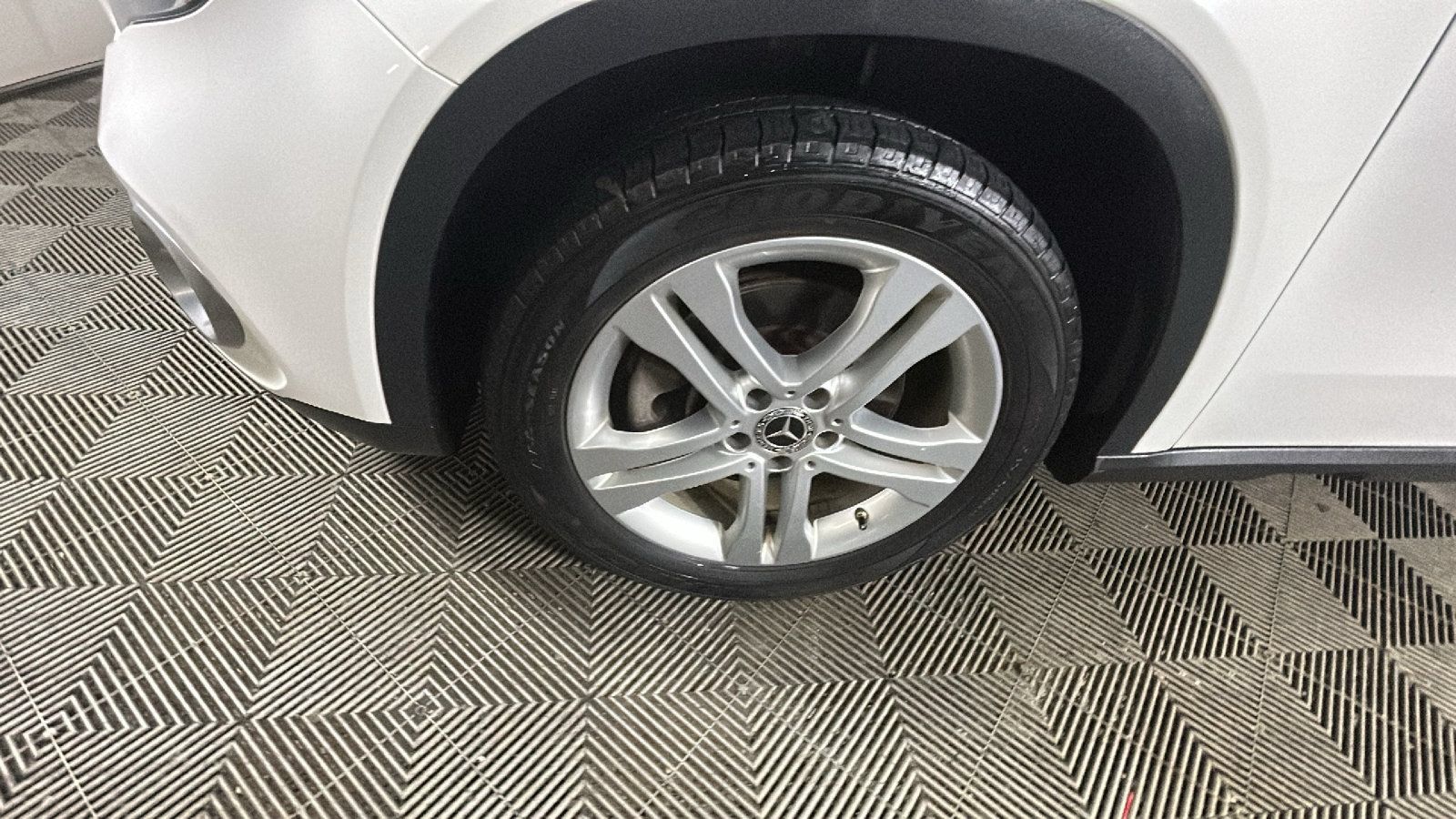 Used 2019 Mercedes-Benz GLA 250 4MATIC image 9