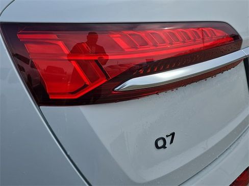 Used 2025 Audi Q7 3.0T Premium Plus w/ Premium Plus Package image 39