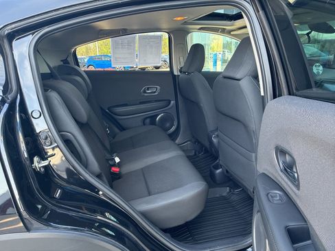 Used 2020 Honda HR-V EX image 16