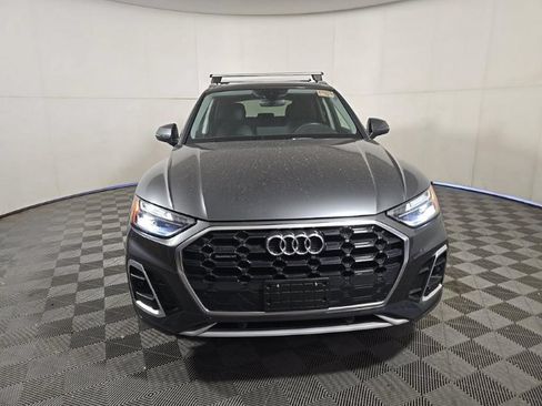 Used 2023 Audi Q5 2.0T Premium w/ Convenience Package AWD/4WD image 2