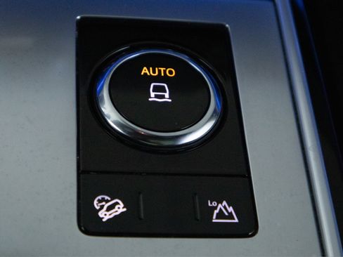 Used 2023 Land Rover Range Rover SE AWD/4WD image 27