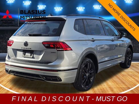 Used 2022 Volkswagen Tiguan SE R-Line image 8