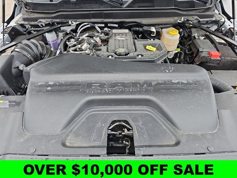 New 2025 RAM 3500 Tradesman AWD/4WD image 32