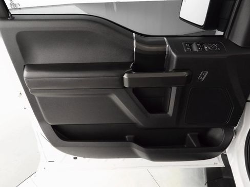 Used 2019 Ford F150 XLT w/ Equipment Group 302A Luxury image 10