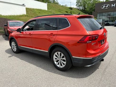 Used 2018 Volkswagen Tiguan SE AWD/4WD image 3