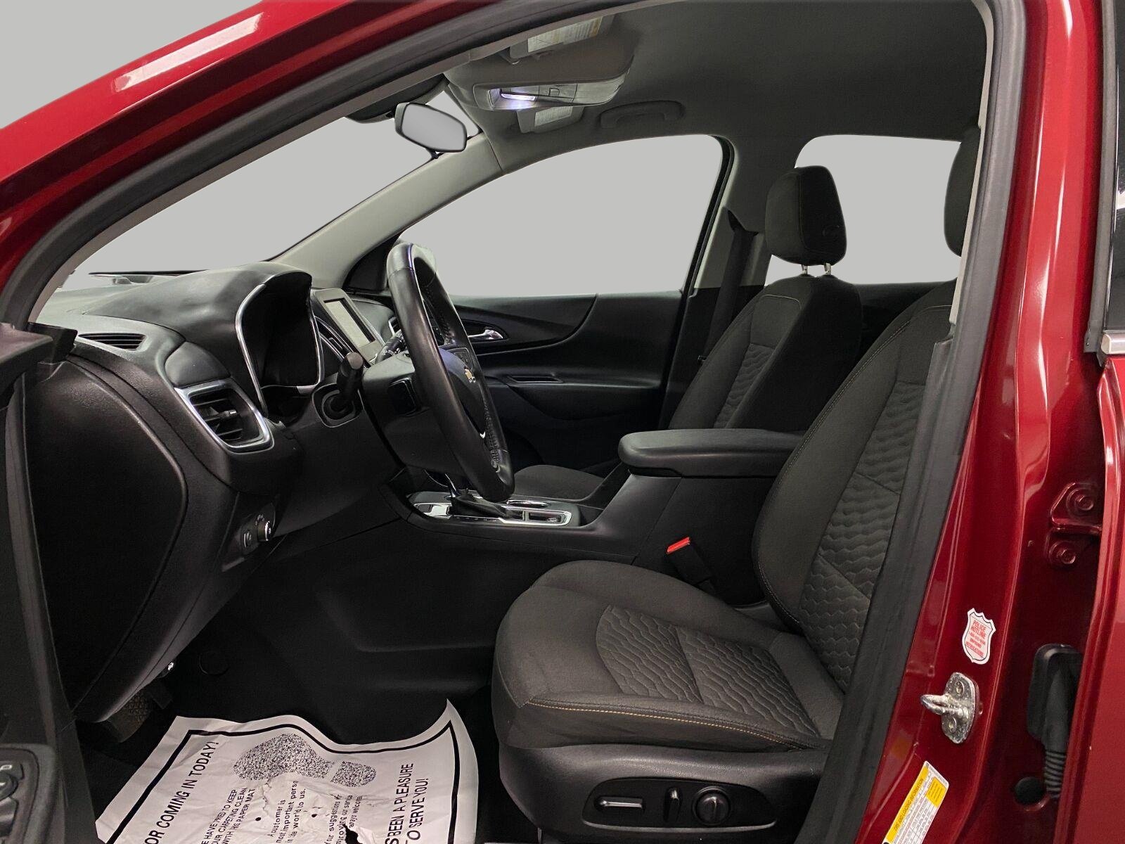 Used 2019 Chevrolet Equinox LT AWD/4WD image 28