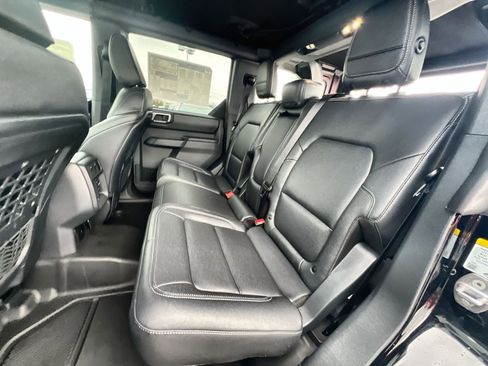 New 2025 Ford Bronco Badlands image 25