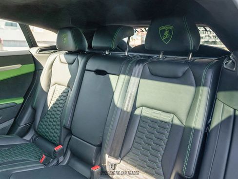 Used 2021 Lamborghini Urus image 36