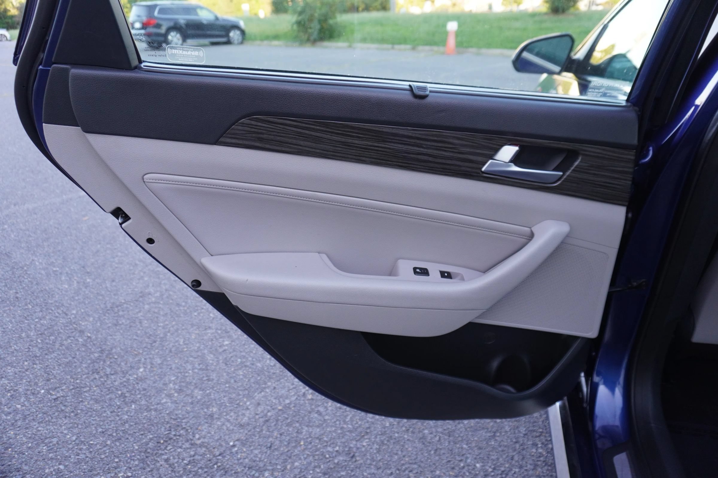 Used 2015 Hyundai Sonata Limited FWD image 14