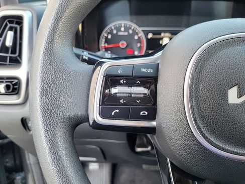 Certified 2023 Kia Sorento LX AWD/4WD image 24