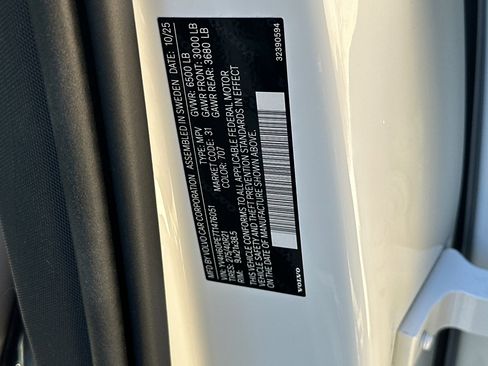 New 2026 Volvo XC90 T8 Plus image 24