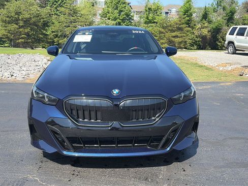 Certified 2024 BMW 540i xDrive w/ Premium Package image 8