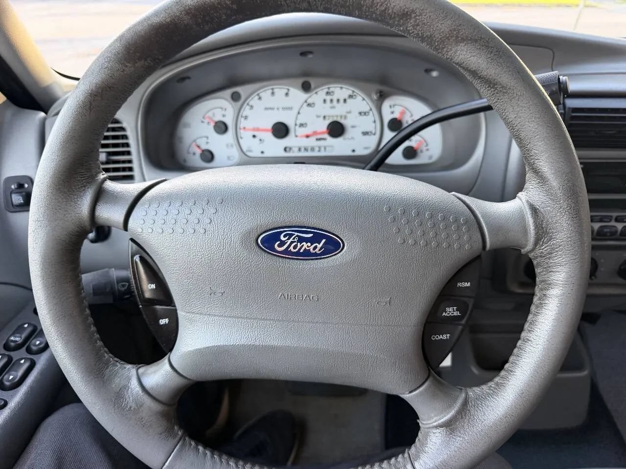 Used 2003 Ford Explorer Sport Trac XLT RWD image 20