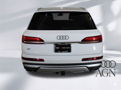 Certified 2025 Audi Q7 2.0T Premium Plus image 23