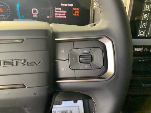 New 2025 GMC Hummer EV 3X image 18