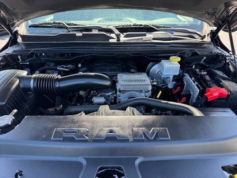 Used 2021 RAM 1500 Big Horn AWD/4WD image 18