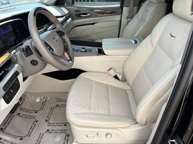 Certified 2024 Cadillac Escalade Sport Platinum AWD/4WD image 9
