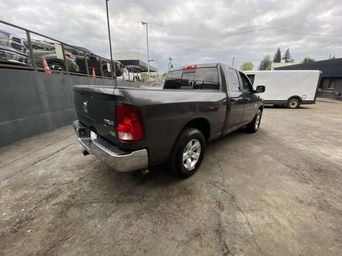 Used 2017 RAM 1500 Express AWD/4WD image 6