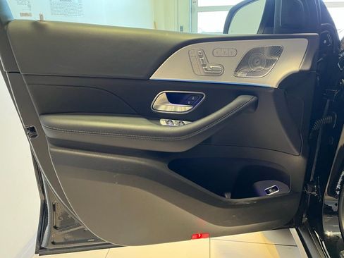 Used 2025 Mercedes-Benz GLE 350 4MATIC image 16