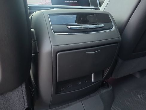 Used 2026 Cadillac Escalade V w/ LPO, ONYX Package AWD/4WD image 12
