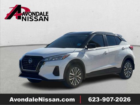 Certified 2024 Nissan Kicks SV image 1