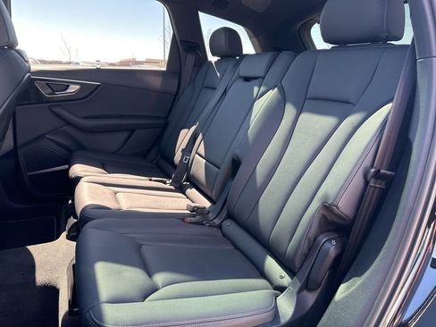 Used 2025 Audi Q7 3.0T Premium Plus image 17