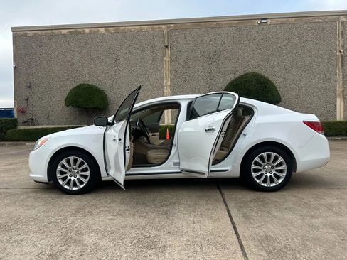 Used 2013 Buick LaCrosse Leather image 10