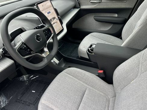 New 2026 Volvo EX30 Ultra image 8