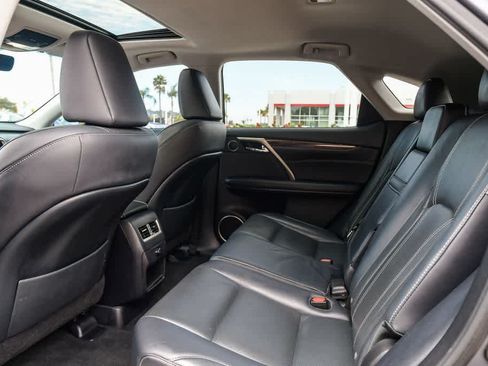 Used 2018 Lexus RX 350 FWD w/ Premium Package image 18