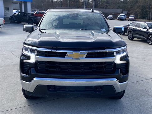 Used 2024 Chevrolet Silverado 1500 LT image 9