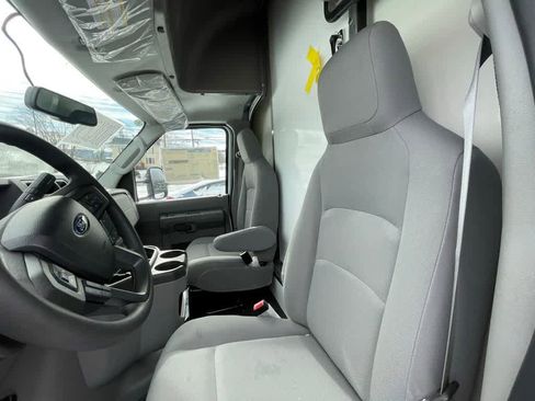 New 2024 Ford E-450 and Econoline 450 Super Duty w/ Power Windows & Locks Group image 13