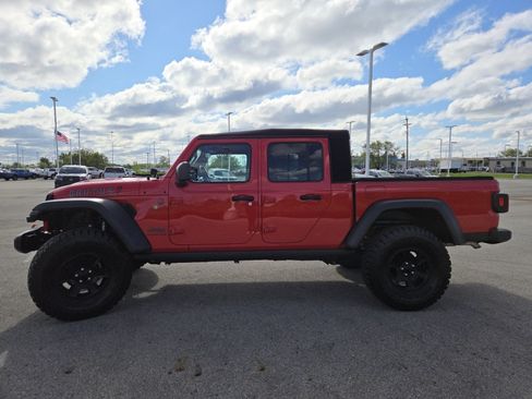 Used 2023 Jeep Gladiator Mojave w/ Cold Weather Group AWD/4WD image 15