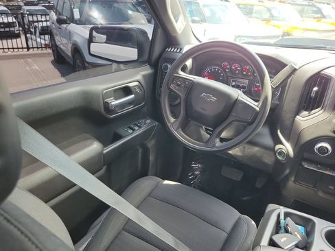 Used 2022 Chevrolet Silverado 1500 Custom Trail Boss AWD/4WD image 13