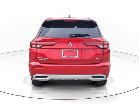 Used 2023 Mitsubishi Outlander SEL FWD image 6