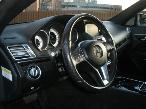 Used 2014 Mercedes-Benz E 350 Cabriolet image 24