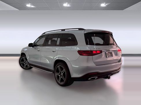 Used 2025 Mercedes-Benz GLS 450 4MATIC w/ AMG Line Exterior image 3