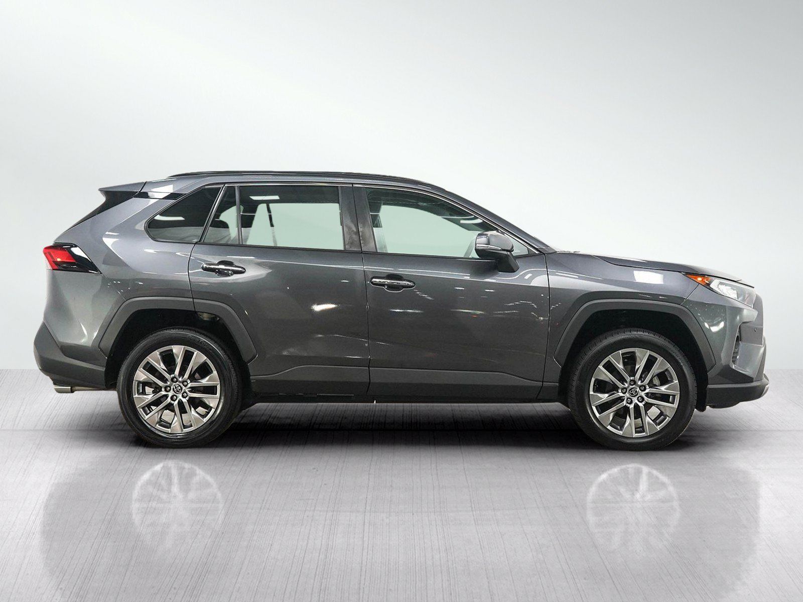 Used 2021 Toyota RAV4 Limited w/ Limited Grade Weather Package AWD/4WD image 6
