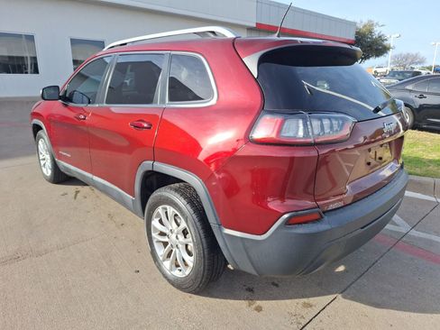 Used 2019 Jeep Cherokee Latitude w/ Popular Appearance Group image 4