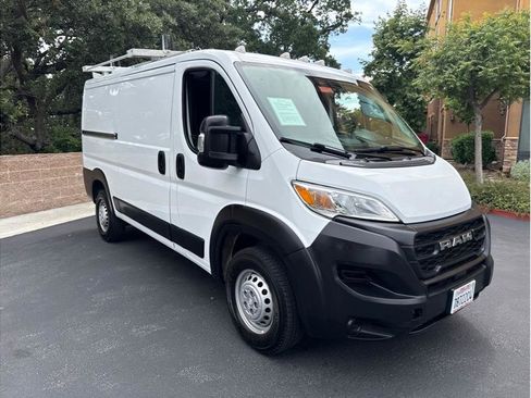 Used 2024 RAM ProMaster 2500 FWD image 5