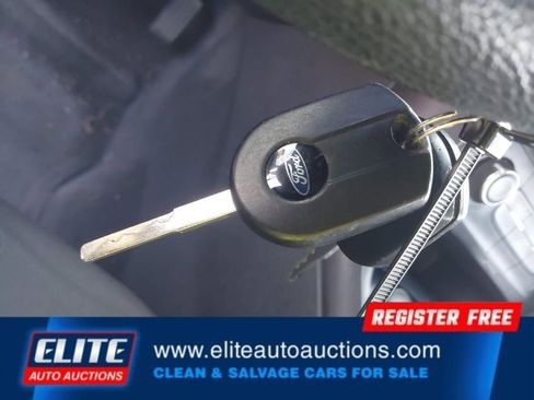 Used 2018 Ford Focus SE image 21