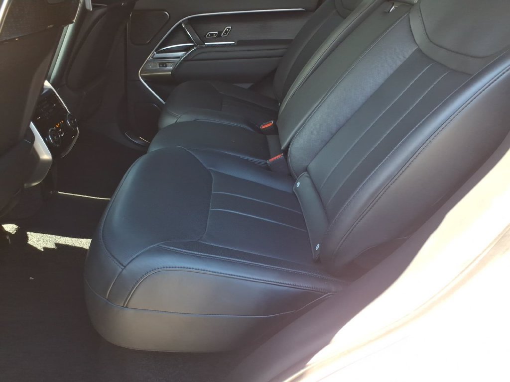 Used 2024 Land Rover Range Rover Autobiography AWD/4WD image 15